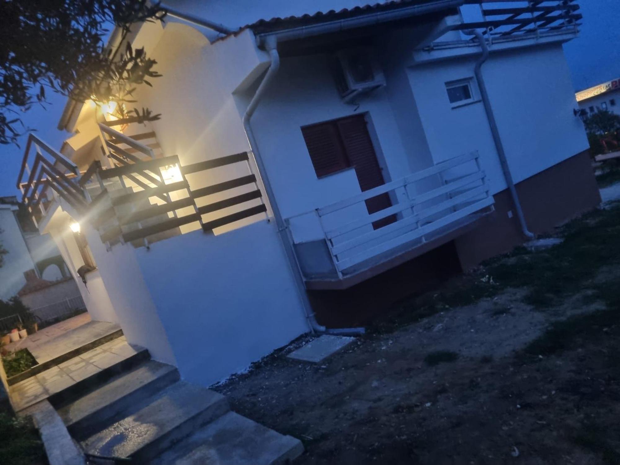 Apartmani Rab - Adrijana & Aleksandra Banjol Exteriér fotografie